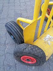 yellow pnautic wheel trolley